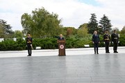 Devlet Mezarlığı Atatürk'ü ve Silah Arkadaşlarını Anma Töreni - Anıtkabir ziyareti fotoğraf 4