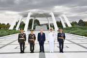 Devlet Mezarlığı Atatürk'ü ve Silah Arkadaşlarını Anma Töreni - Anıtkabir ziyareti fotoğraf 6
